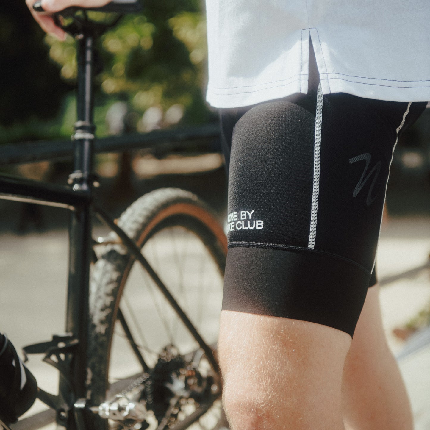 Cargo bib shorts